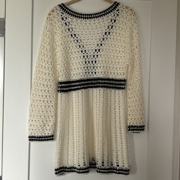 Crochet Coverup - Small/Medium - Picture 4 of 4
